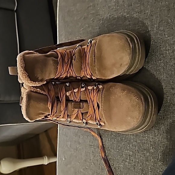 Naturalizer sz 9.5 Julian Shearling Hiker Booties hiking Waterproof boots - Picture 7 of 10